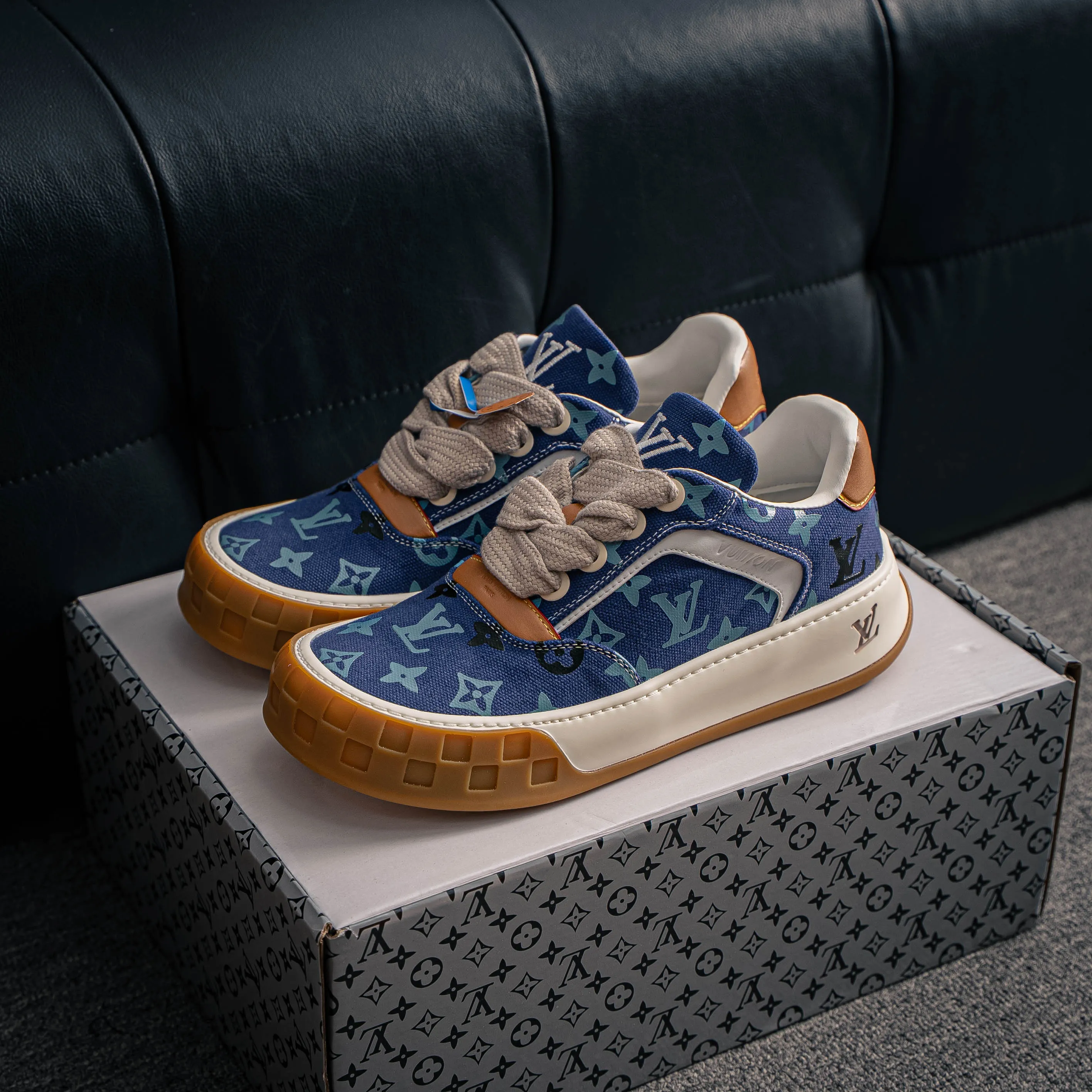 # LV LOUIS VUITTON Tilted Low Sneakers Series Low-Top Retro Versatile Skate Shoes 2026 Skate Shoes Shoes